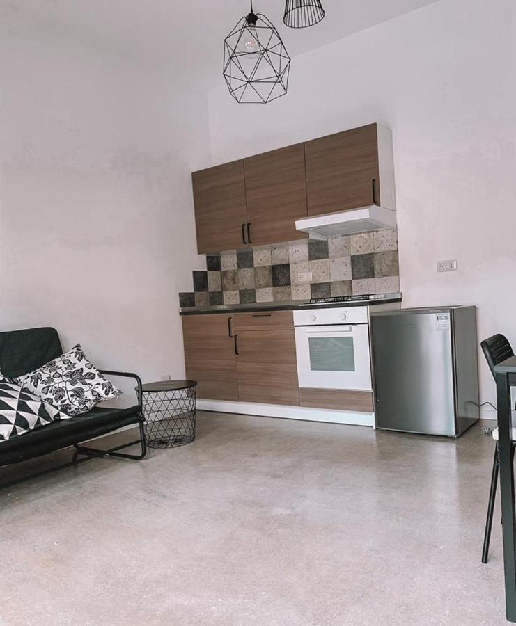 Appartamento Loft B&B Cecilia Porto SantʼElpidio Exteriör bild